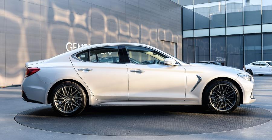  Genesis G70 3.3T 2017 года  (KR) (фото 44 из 86)